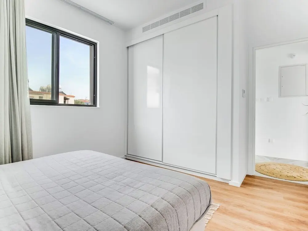 Пафос: Sanders Olive - Cute 1-bdr Apt With Shared Pool