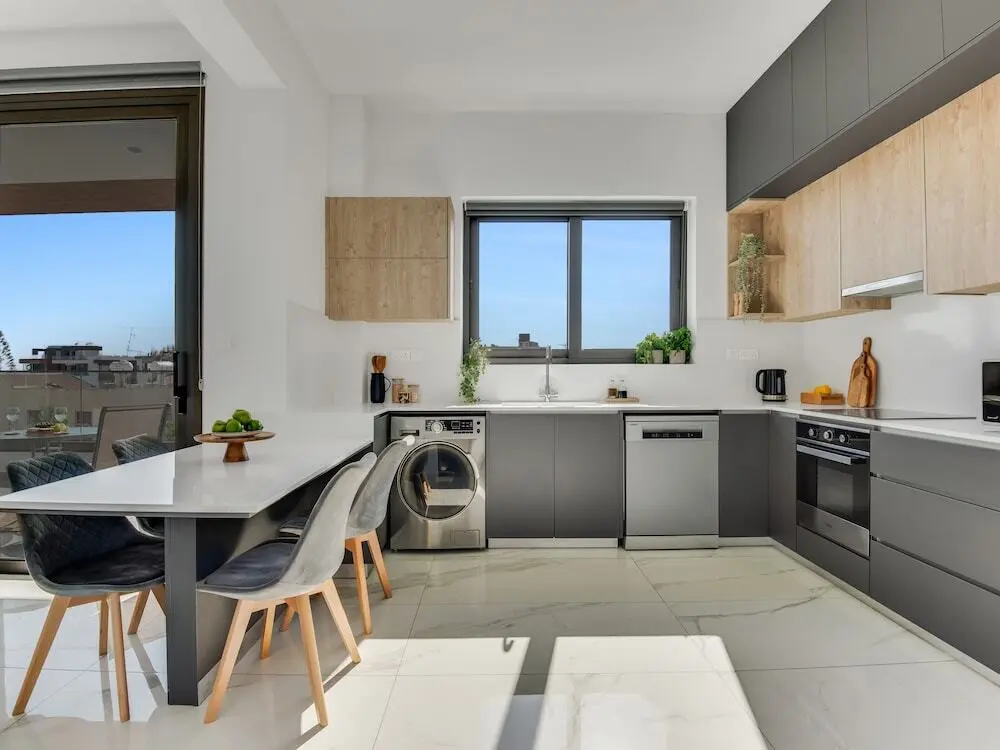Лимассол: Sanders Palama - Sweet 2-bdr. Apt. With Balcony
