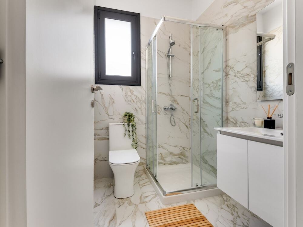 Лимассол: Sanders Triple - Cozy 1-bdr Apt With Balcony