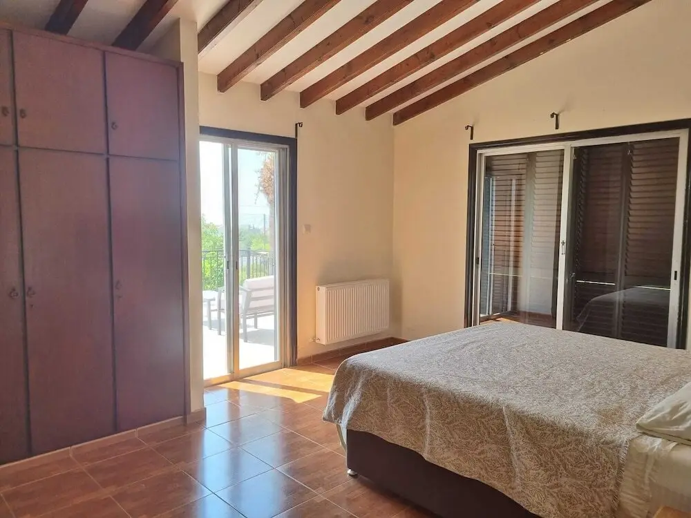 Героскипу: Impeccable 3-bed Villa in Tala - Paphos