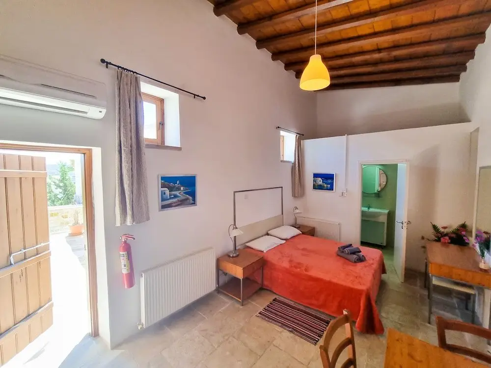 Скарину: Skarinou Village Poolside Escape Studio