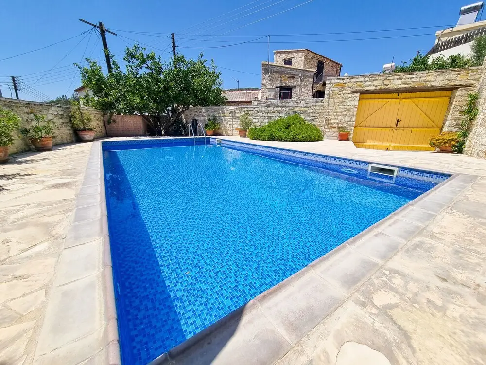Скарину: Skarinou Village Poolside Escape Studio