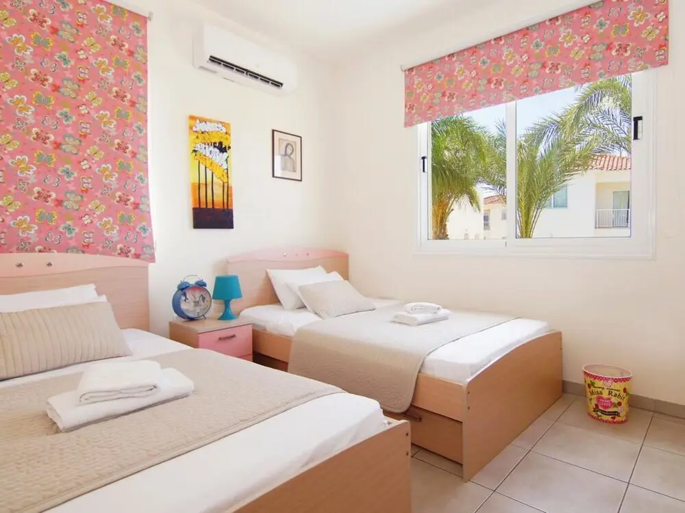 Протарас: Arcadia Paralimni in Paralimni