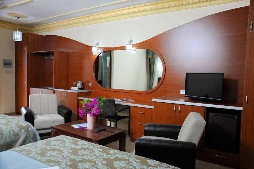 Алсанджак: River Hill Pearl Hotel