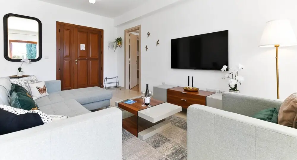 Куклия: Apartment Bc02 - Lelantos