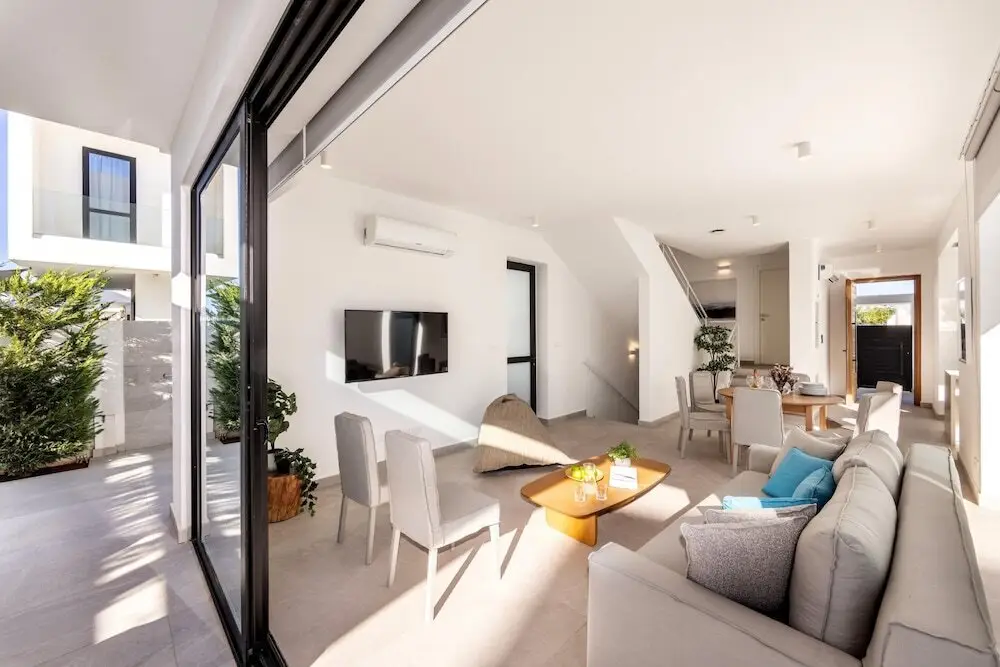 Протарас: Protaras Periyiali Seaside Villa 33