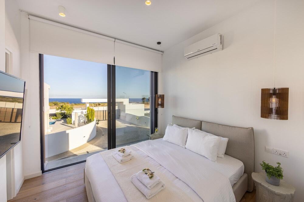 Протарас: Protaras Periyiali Seaside Villa 33