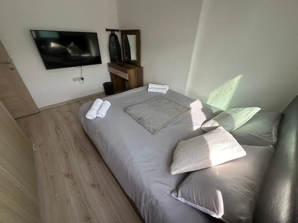 Кирения: Inviting 2-bed Apartment in Kyrenia
