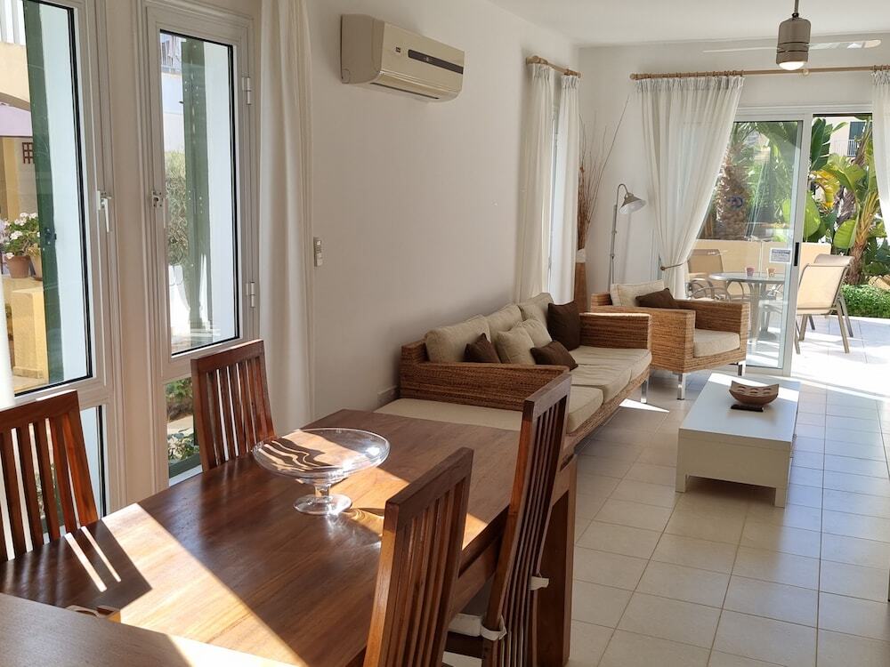 Полис Хрисохус: Cyprus, 2 Beds Ensuite, Pool, Patios, Wifi, Parkin
