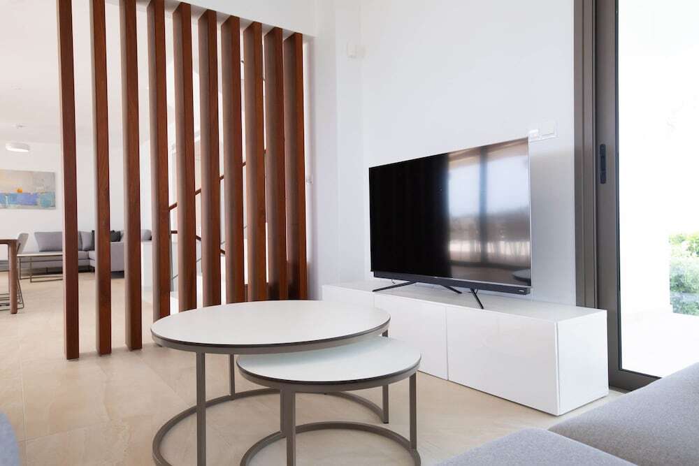 Кити: Phaedrus Living: Serenity Waves Villas No.5