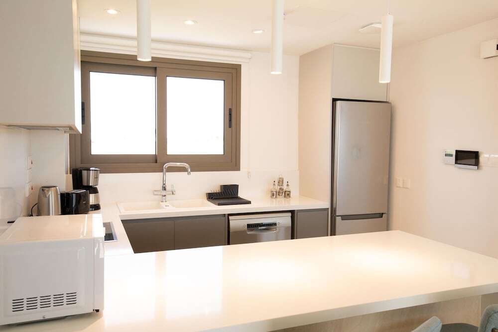 Кити: Phaedrus Living: Serenity Waves Villas No.2