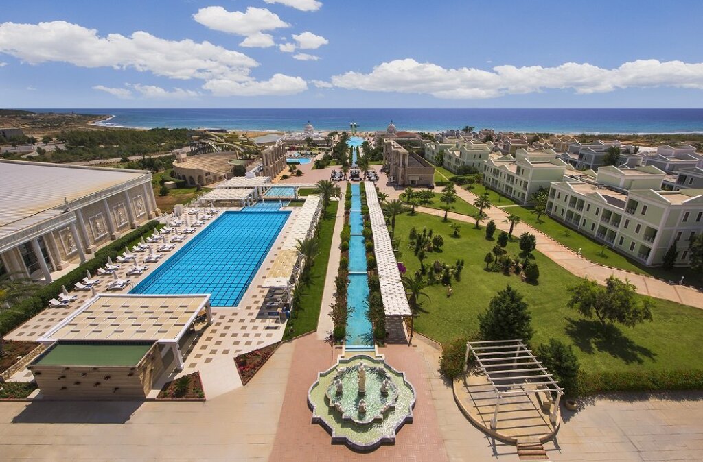 Курортный отель Kaya Artemis Resort & Casino Hotel — фото 1