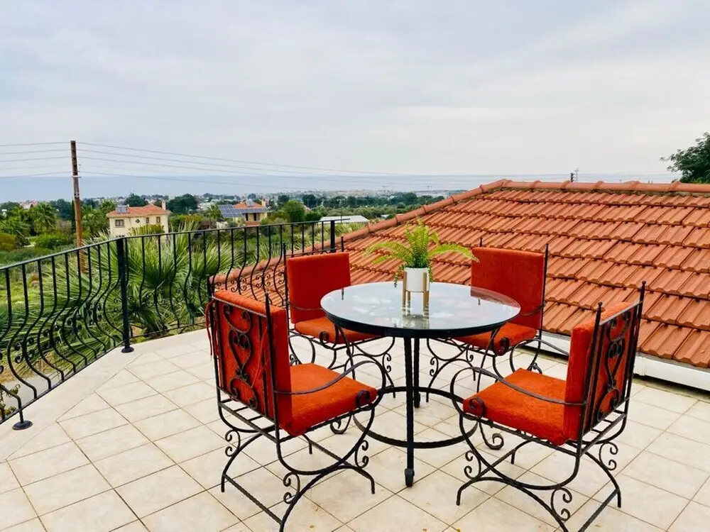 Каршияка: Spacious Luxurious 4 Bedroomed Villa Karsayska