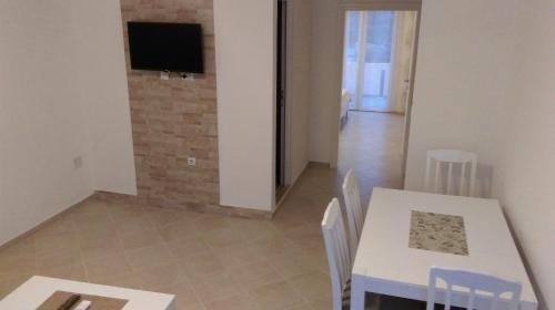 Чань: Apartments Saveljic