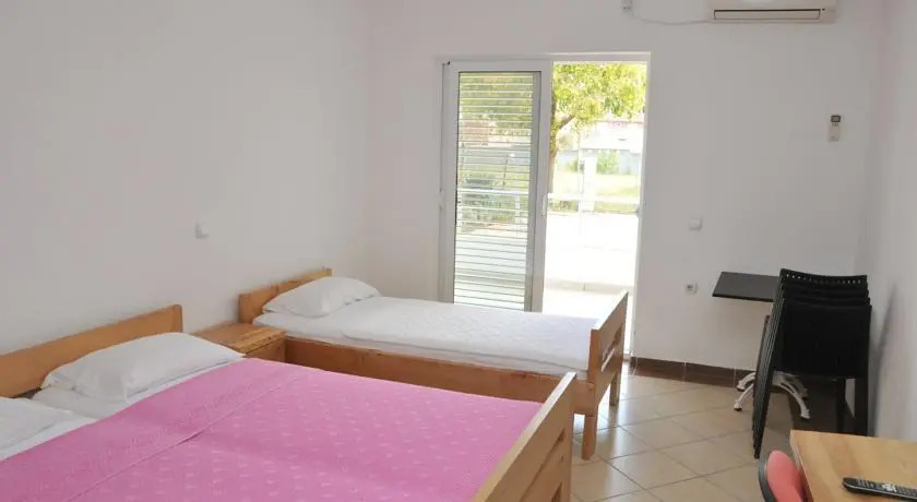 Ульцинь: Hotel Biser Ulcinj