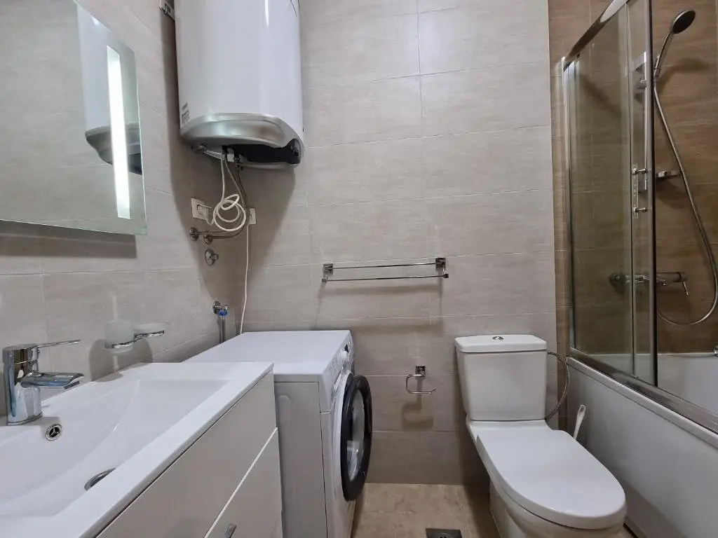 Будва: Adriatic Apartments