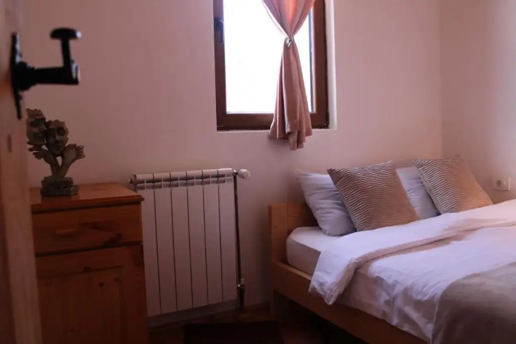 Колашин: Rooms Pahulja