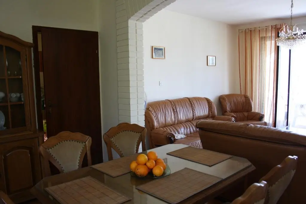 Тиват: Villa Tomicici