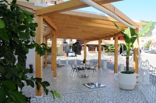 Будва: Budva Inn