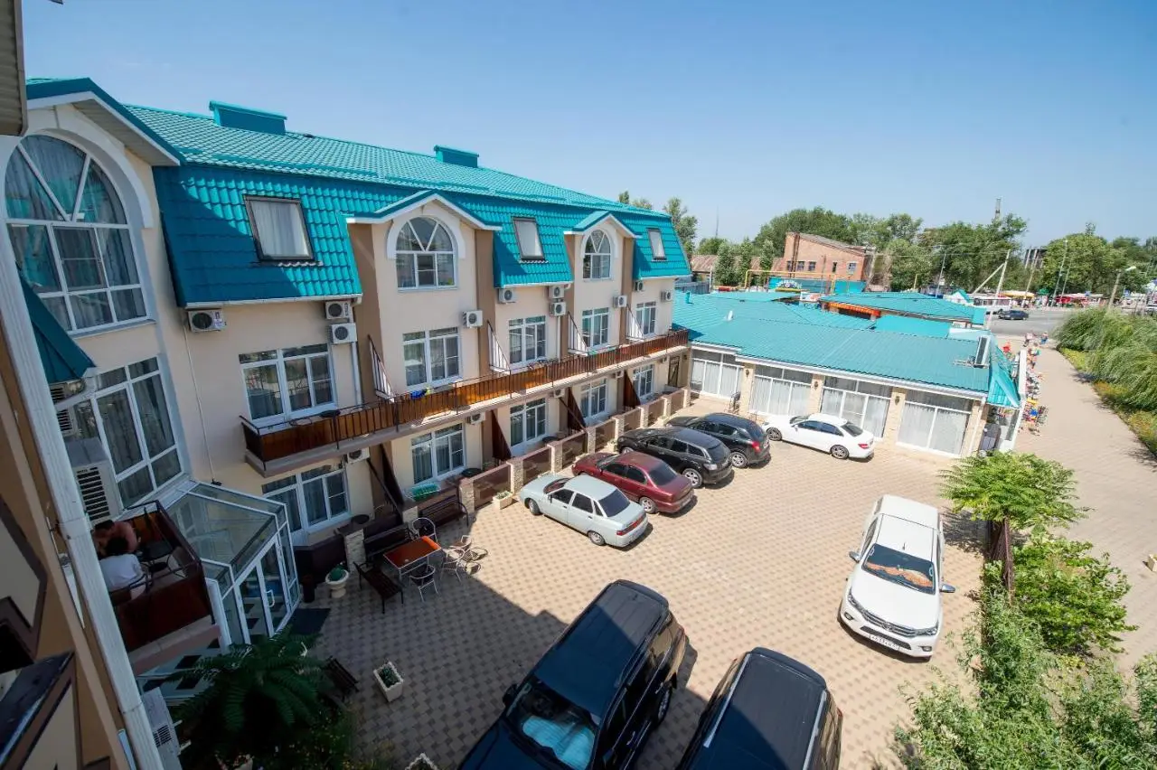 Ейск: Отель Вавилон