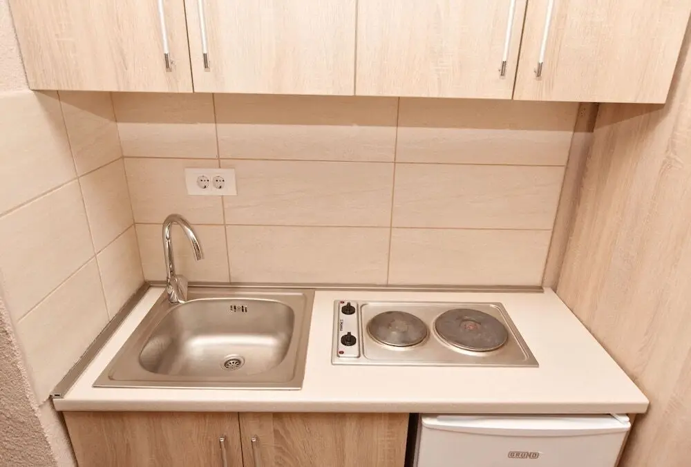 Бар: Apartment Tomba