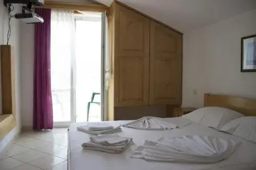 Баошичи: Guest House Biss