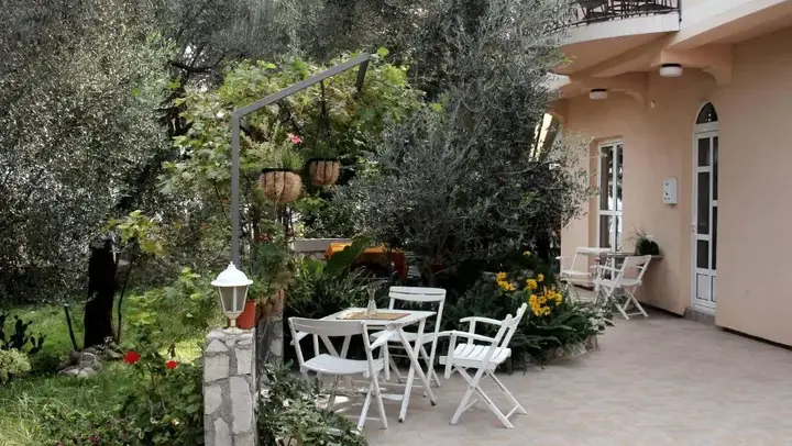 Петровац: Apartments Villa Slavica