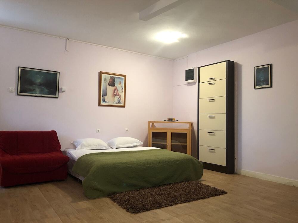 Петровац: Apartments Aleksandar