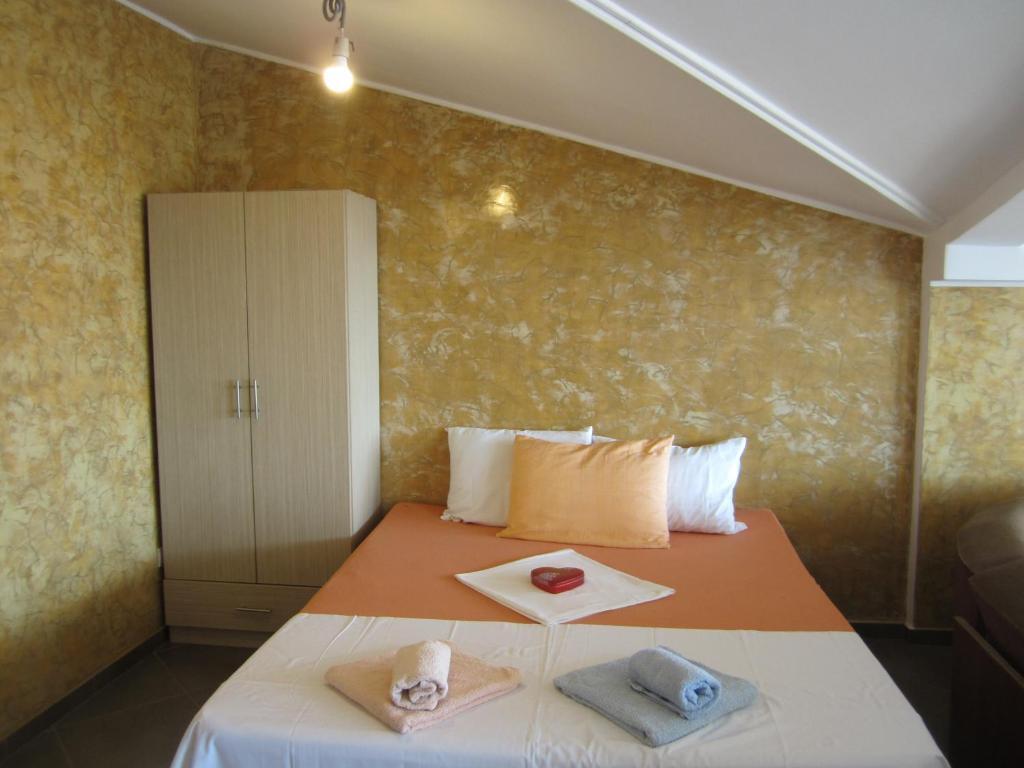 Петровац: Apartmani Neda Bane