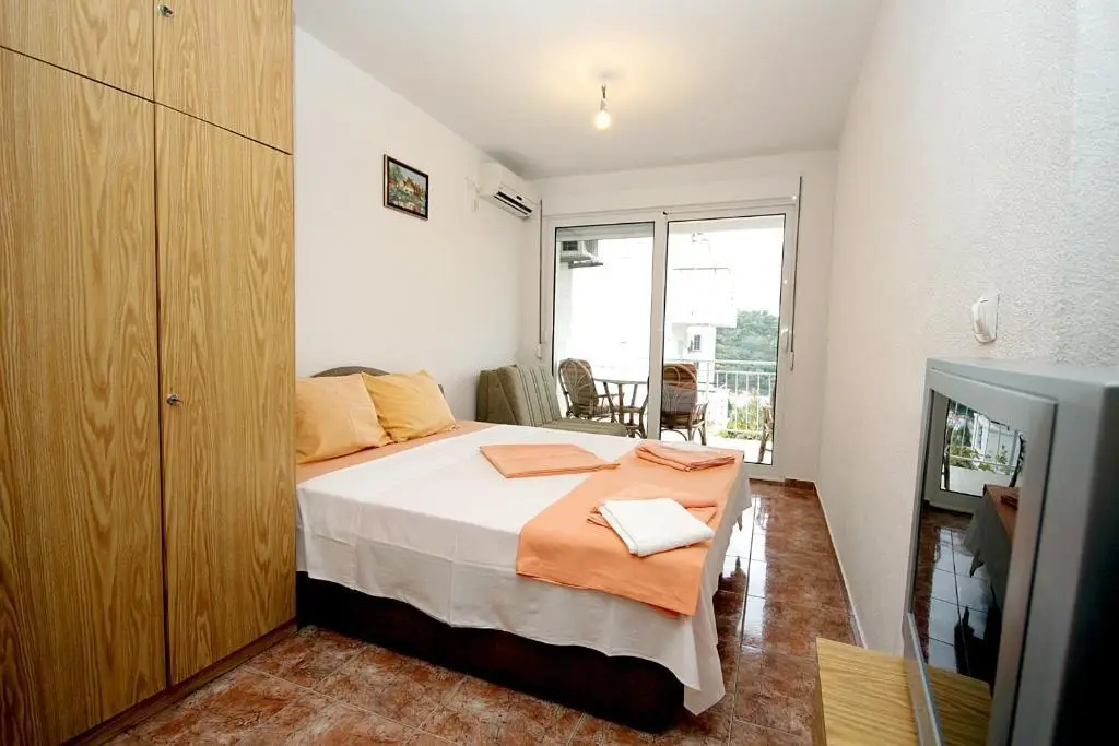 Петровац: Apartmani Neda Bane