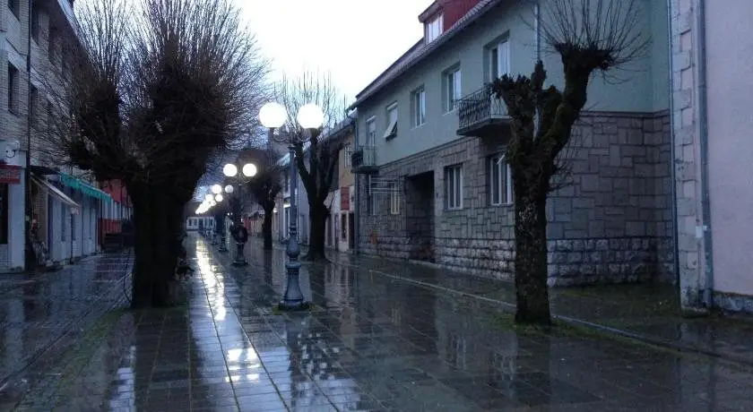 Колашин: Guest House Sibirska