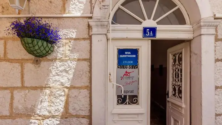 Тиват: Riva Guesthouse