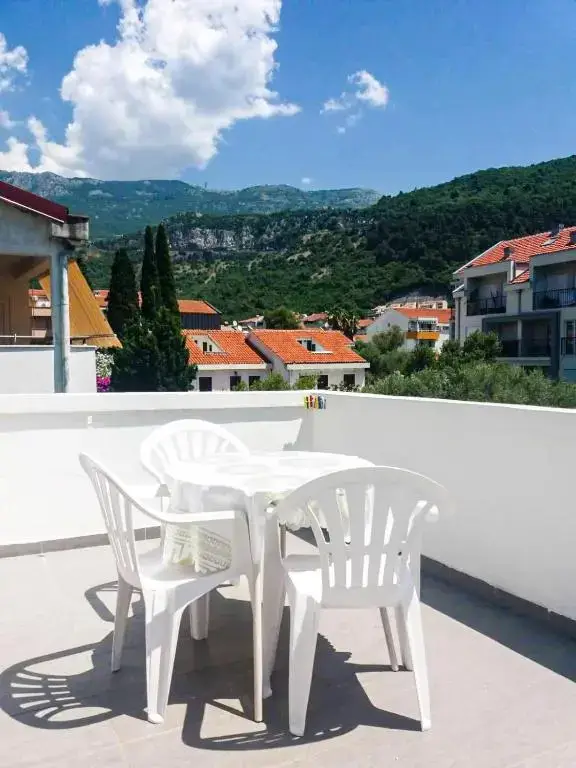 Будва: Apartments Mirko