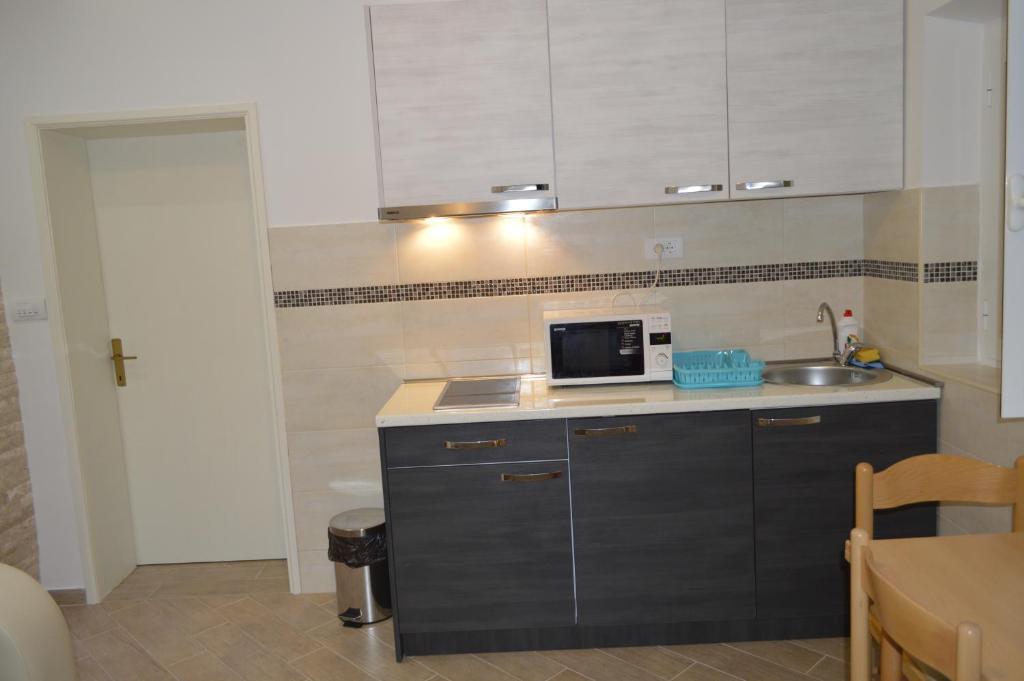 Доброта: Apartments Ponta