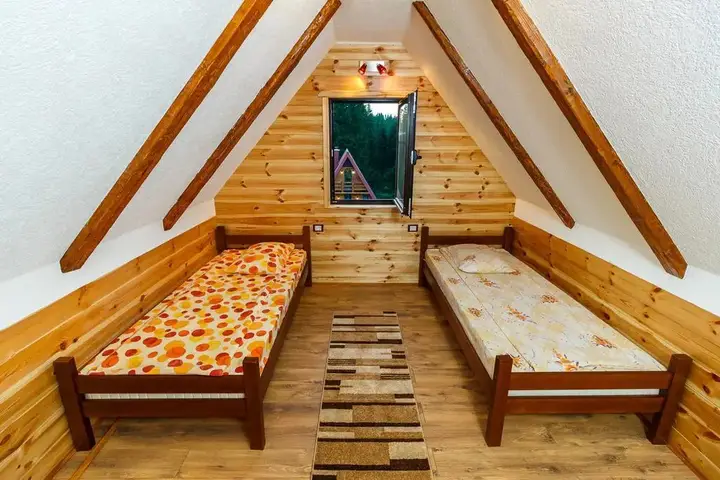 Жабляк: Hostel Highlander