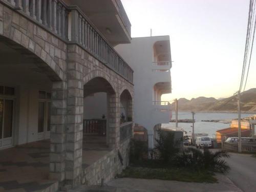 Добро Вода: Apartments Aza