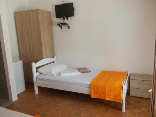 Бар: Apartments Idolga