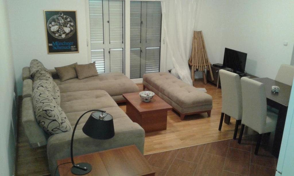 Петровац: Oro Apartments