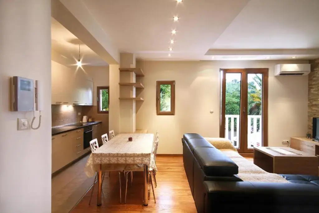 Петровац: Apartments Dangubic