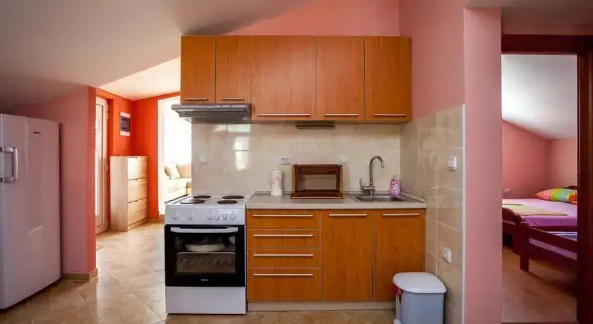 Тиват: Apartment Kandic
