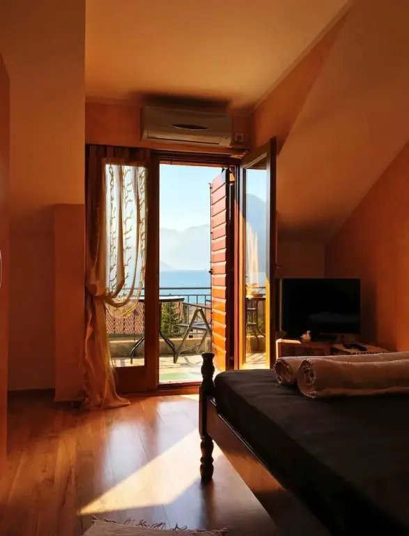 Доброта: Apartments Nikcevic