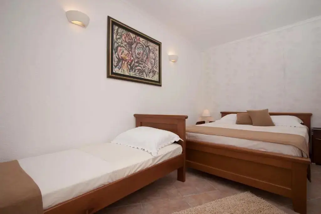 Петровац: Guest House Medin