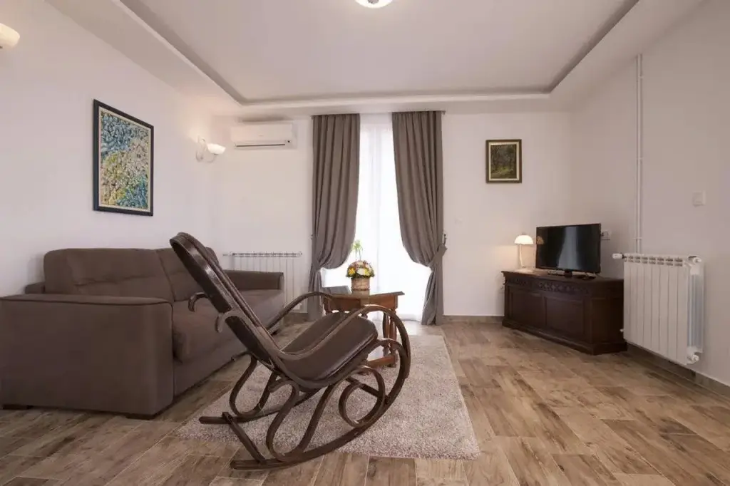 Петровац: Guest House Medin