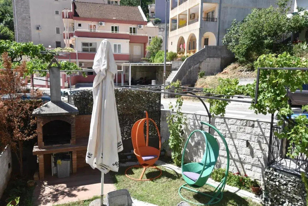 Будва: Apartments Buba