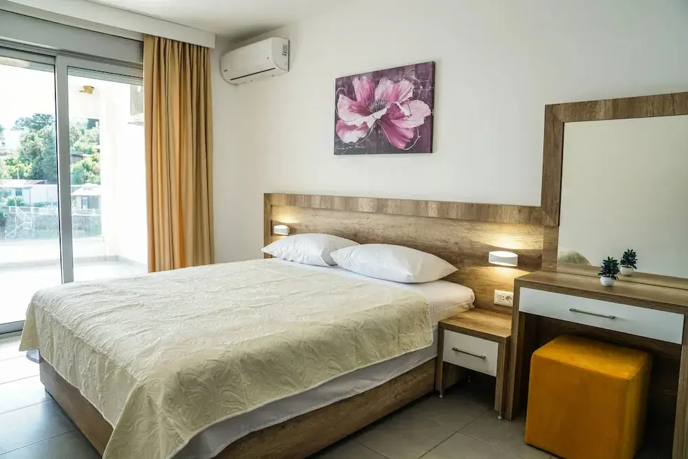 Ульцинь: Hotel & Beach Club Mediterraneo Liman