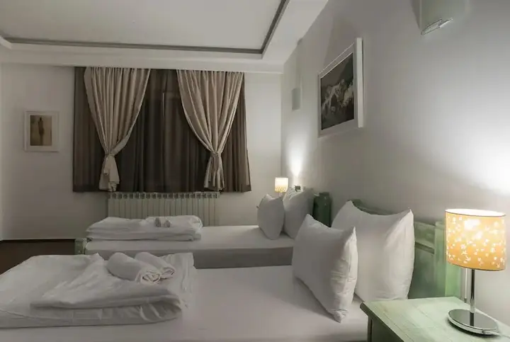 Никшич: Hotel Trim