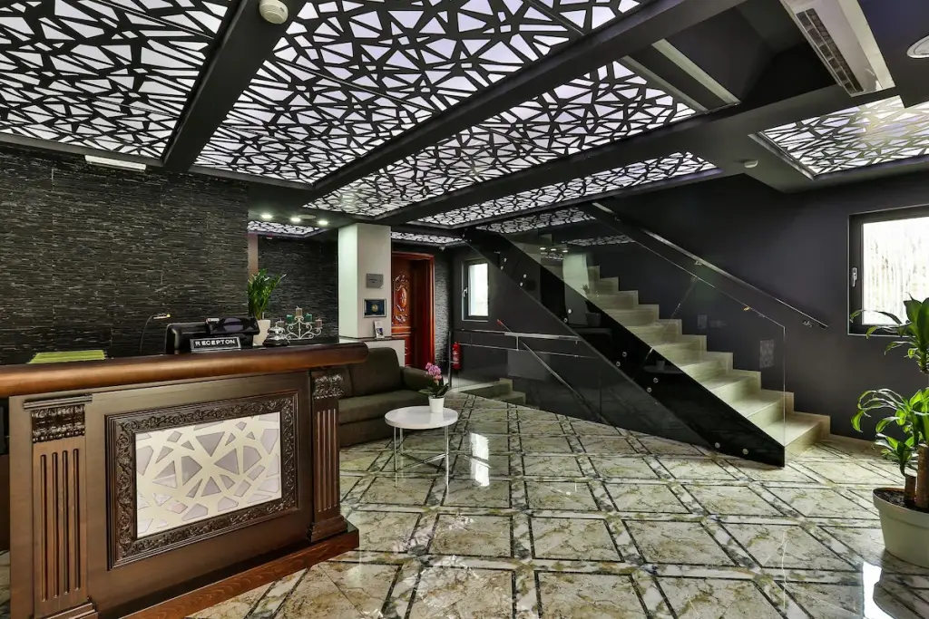 Бечичи: Hotel Premier