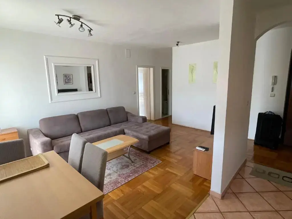 Херцег-Нови: Apartment Topla