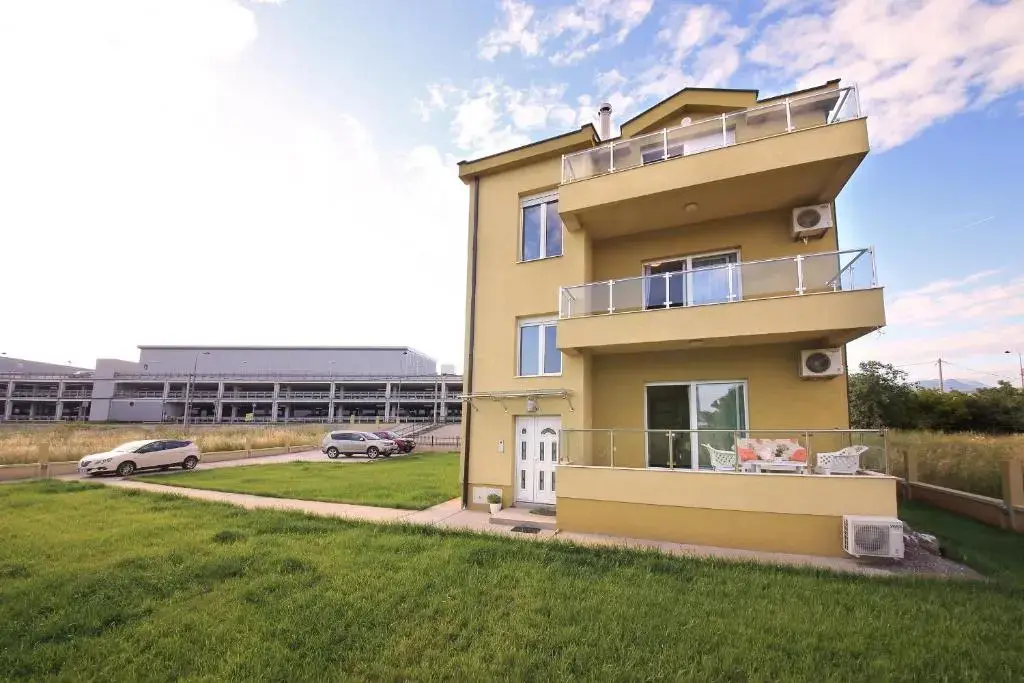Подгорица: Apartments Aleksandra