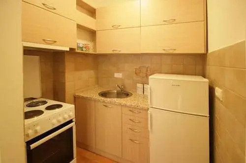 Будва: Apartments Doroteja